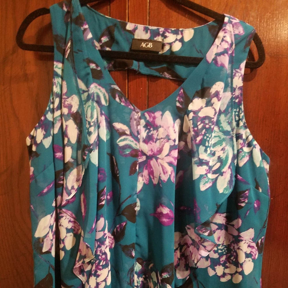 flowy flower top